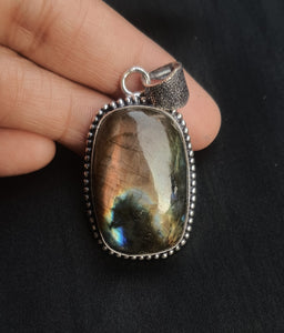 Labradorite Pendant - 2